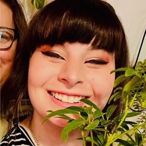 Meet your Posher, Sage